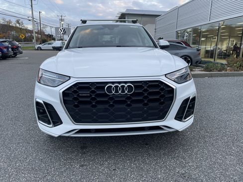 Used 2022 Audi Q5 2.0T Premium Plus w/ Premium Plus Package AWD/4WD image 2