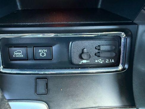 Used 2019 Subaru Ascent Premium image 35