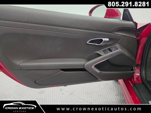 Used 2024 Porsche 718 Cayman RWD image 19