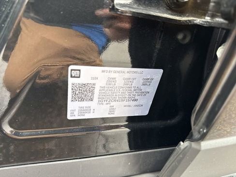 Certified 2025 Cadillac XT4 Premium Luxury w/ Cold Weather Package image 31