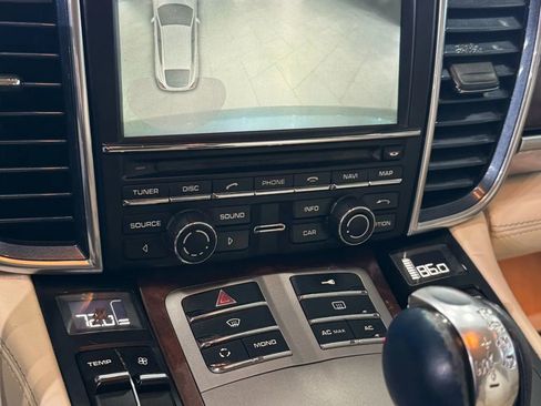 Used 2010 Porsche Panamera S image 11