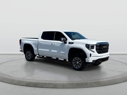 Used 2024 GMC Sierra 1500 AT4 w/ AT4 Premium Package AWD/4WD image 2