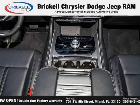 Used 2025 Jeep Wagoneer Series II w/ Convenience Group I AWD/4WD image 29