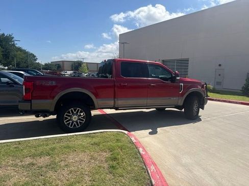 Used 2019 Ford F250 King Ranch w/ King Ranch Ultimate Package AWD/4WD image 3