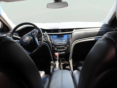 Used 2015 Cadillac XTS w/ Rear Seat Comfort Package FWD image 7