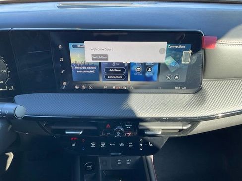 New 2026 Nissan Kicks SR w/ SR Premium Package image 17