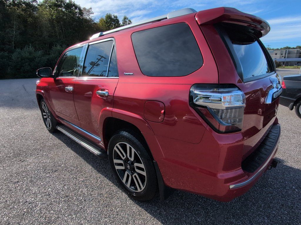 Used 2017 Toyota 4Runner Limited AWD/4WD image 4