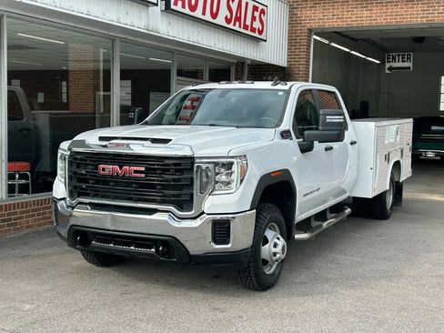 Used 2021 GMC Sierra 3500 4x4 Crew Cab w/ Convenience Package image 5