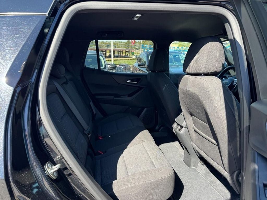 Used 2025 Chevrolet Equinox LT AWD/4WD image 10