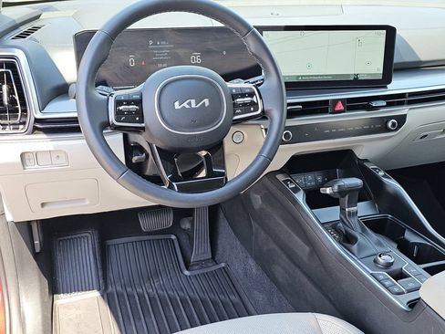 Used 2025 Kia Sorento S w/ Panoramic Sunroof Package FWD image 36