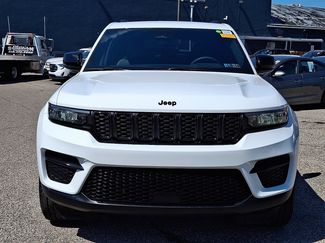 Certified 2023 Jeep Grand Cherokee Altitude video 2