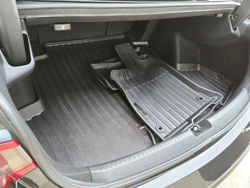 Used 2023 Acura TLX Advance image 18