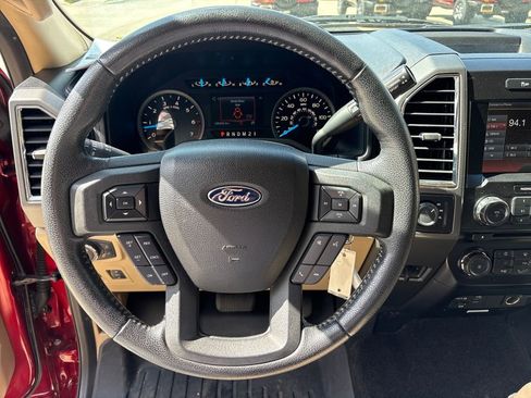 Used 2015 Ford F150 XLT w/ Equipment Group 302A Luxury image 17