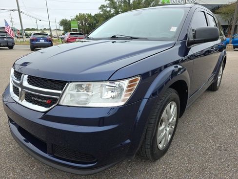 Used 2019 Dodge Journey SE image 4
