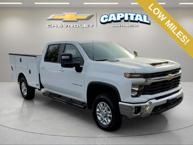 Used 2025 Chevrolet Silverado 3500 LT w/ Safety Package AWD/4WD image 9