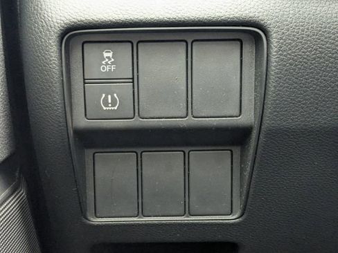 Used 2017 Honda CR-V LX image 31