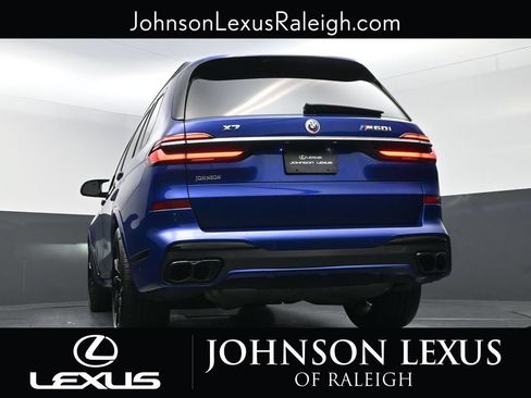 Used 2023 BMW X7 M60i w/ Executive Package AWD/4WD image 19