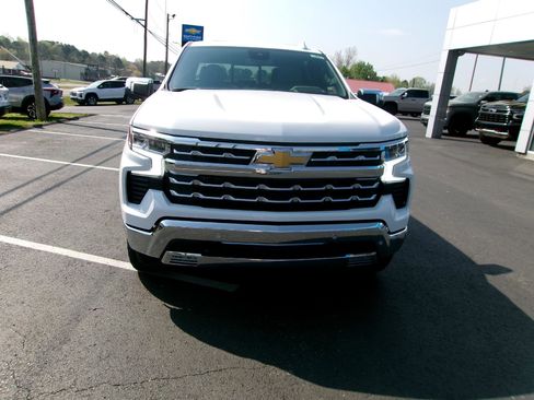 New 2026 Chevrolet Silverado 1500 LTZ w/ LTZ Premium Package AWD/4WD image 21