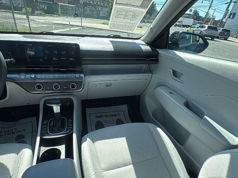 Used 2024 Hyundai Kona SE AWD/4WD image 29