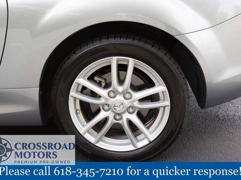 Used 2012 MAZDA MX-5 Miata Sport RWD image 9