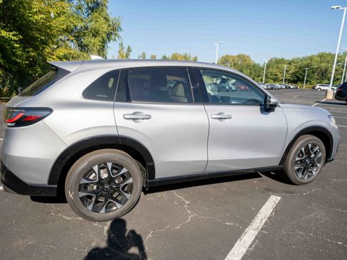 New 2026 Honda HR-V EX-L image 6