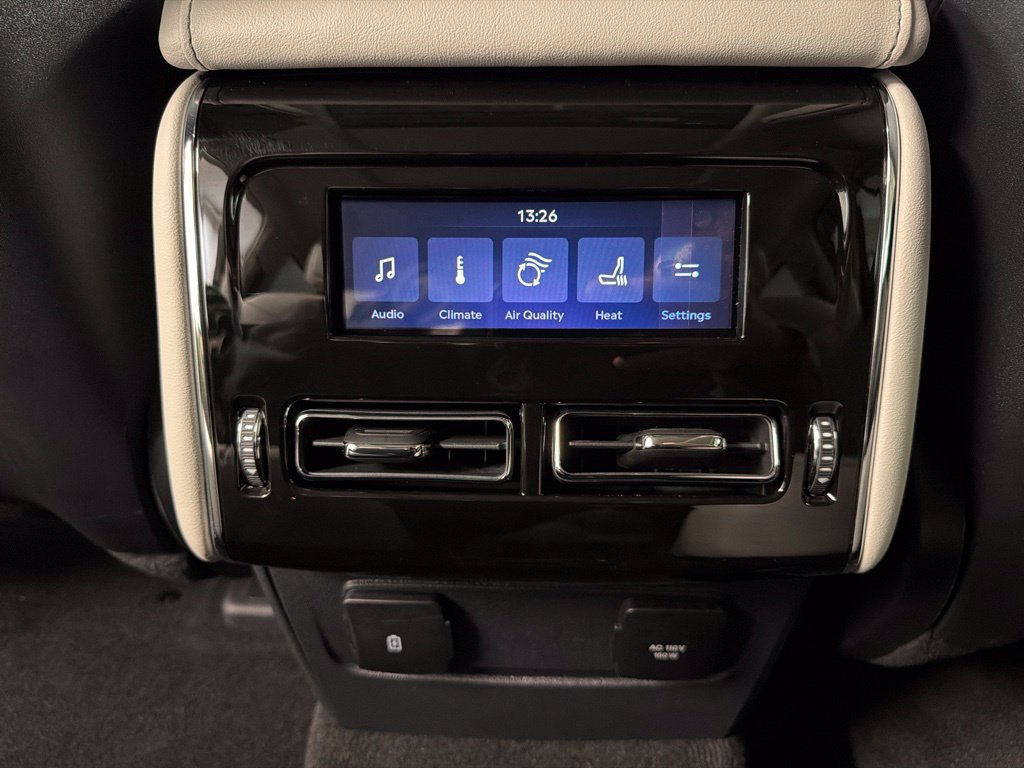 New 2027 Lincoln Aviator AWD image 36