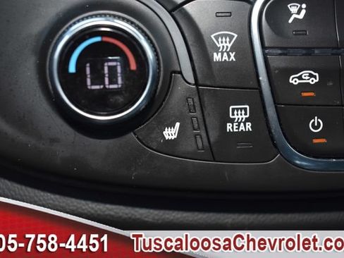 Used 2023 Chevrolet Traverse LT FWD image 41