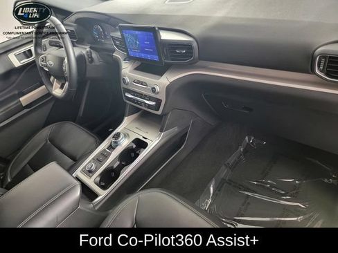 Used 2023 Ford Explorer XLT w/ Equipment Group 202A AWD/4WD image 19