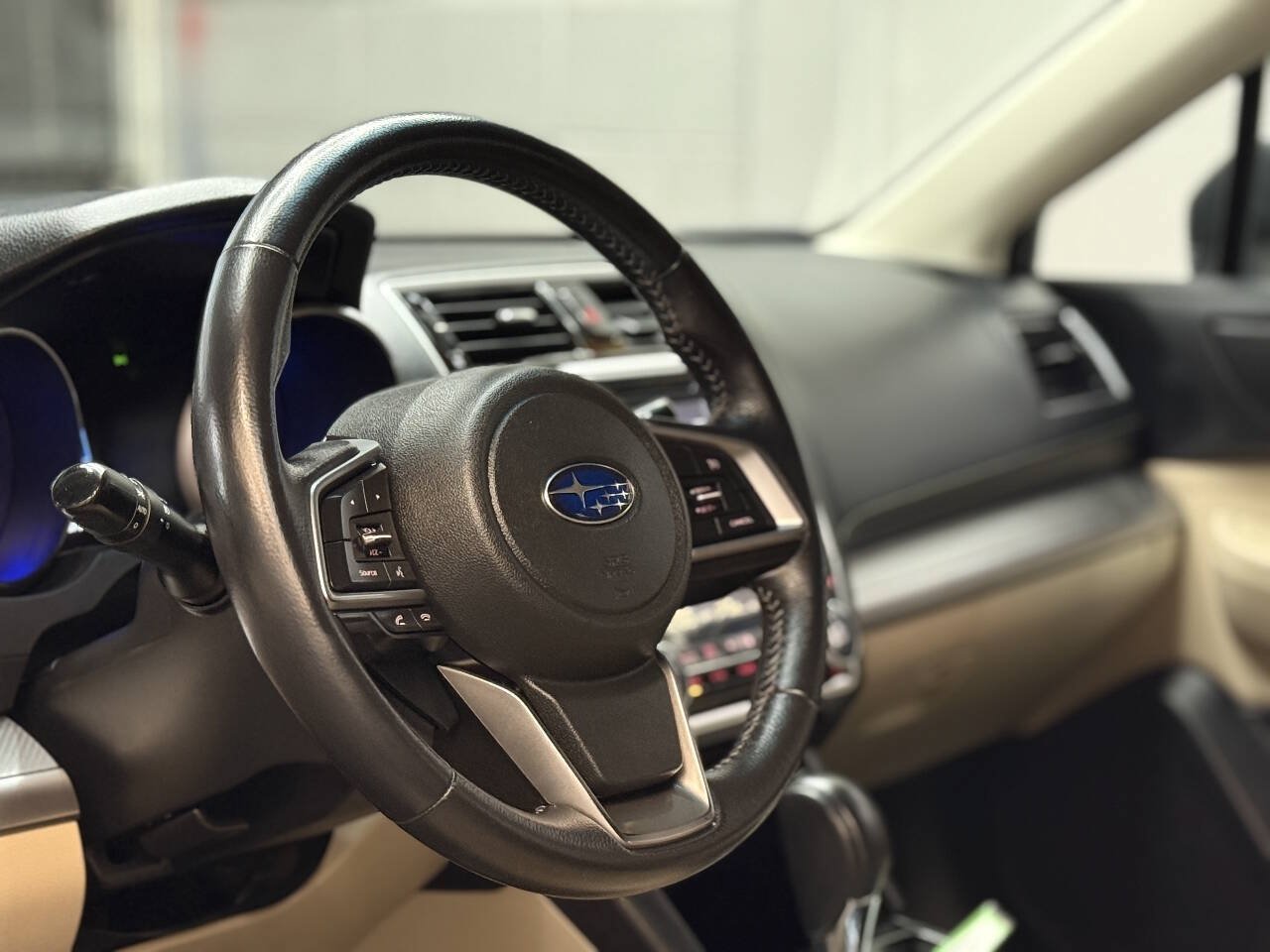 Used 2018 Subaru Outback 2.5i Premium w/ Popular Package #1 AWD/4WD image 19