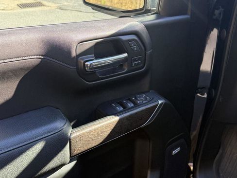 Used 2022 GMC Sierra 1500 Denali w/ Denali Premium Package image 7