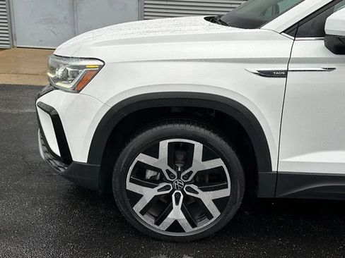 Certified 2023 Volkswagen Taos SEL AWD/4WD image 7