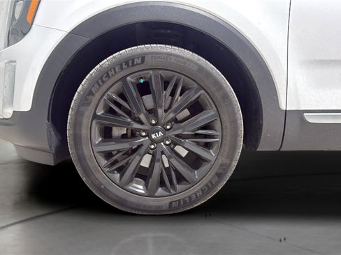 Used 2021 Kia Telluride SX w/ SX Prestige Package AWD/4WD image 9