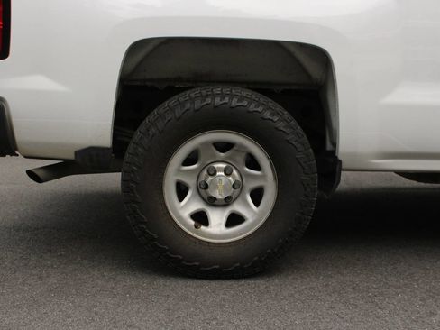 Used 2017 Chevrolet Silverado 1500 W/T AWD/4WD image 4