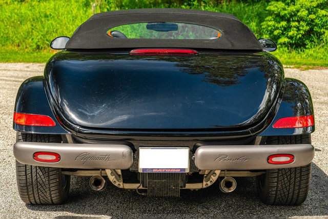 Used 1999 Plymouth Prowler RWD image 22