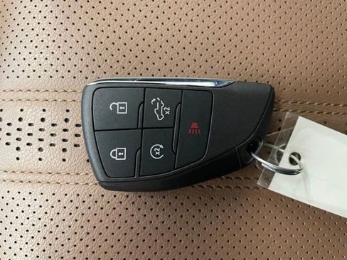 Certified 2024 Chevrolet Silverado 1500 High Country w/ High Country Premium Package image 28