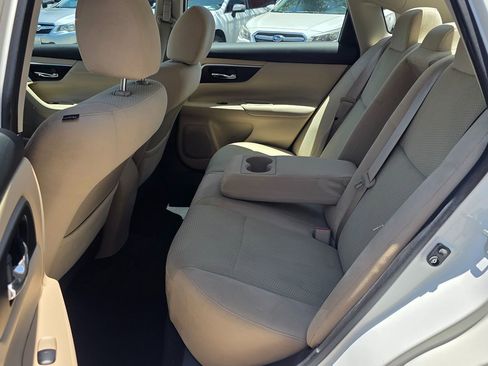 Used 2015 Nissan Altima 2.5 SV FWD image 20