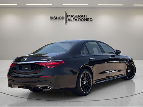 Used 2023 Mercedes-Benz S 580 4MATIC Sedan w/ AMG Line image 5