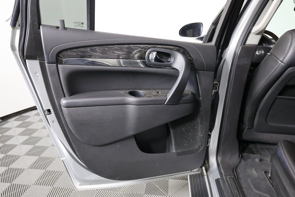 Used 2014 Buick Enclave Leather AWD/4WD image 16