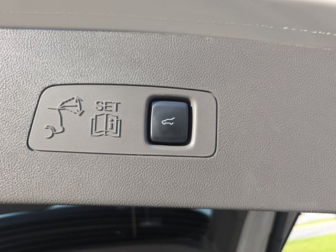 Certified 2023 Lincoln Corsair AWD w/ Equipment Group 102A image 13