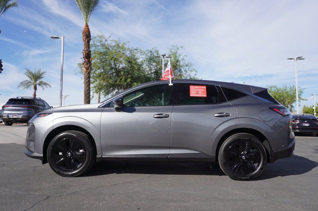 Certified 2025 Nissan Murano SV FWD image 2