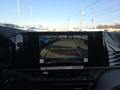 New 2026 Toyota Camry SE image 18