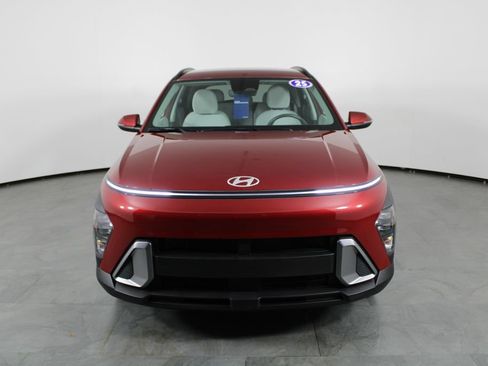 Certified 2025 Hyundai Kona SEL FWD image 13