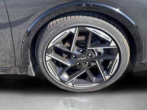 New 2025 Kia K4 GT-Line w/ GT-Line Premium Package image 9