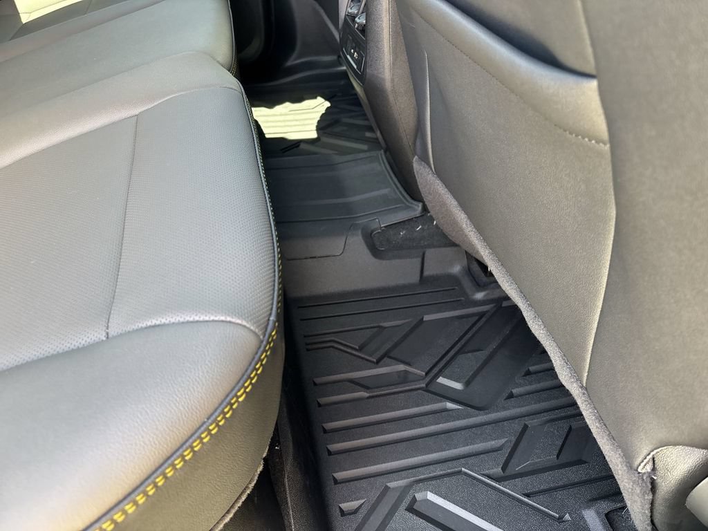 New 2026 Chevrolet Colorado ZR2 w/ Midnight Edition AWD/4WD image 36