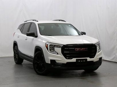 Used 2022 GMC Terrain SLE w/ Driver Convenience Package
