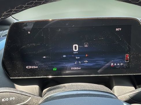 Used 2024 Chevrolet Equinox EV LT AWD/4WD image 13