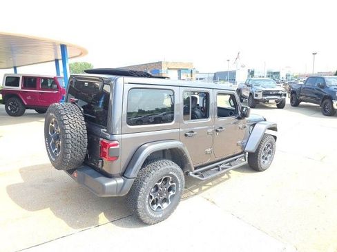 Used 2022 Jeep Wrangler Unlimited Rubicon 4xe w/ Cold Weather Group AWD/4WD image 8