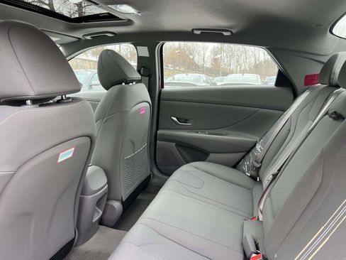 New 2026 Hyundai Elantra SEL Sport image 32