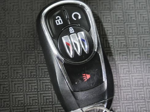 Used 2025 Buick Encore GX Preferred image 28