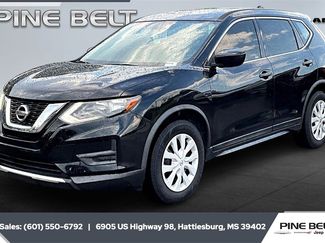 Used 2017 Nissan Rogue S image 1